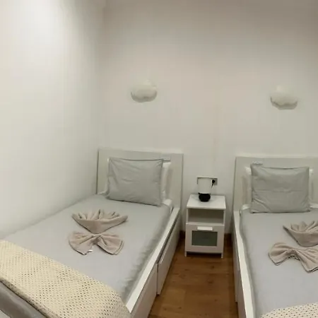 Linda Πλάγια Μπλάνκα