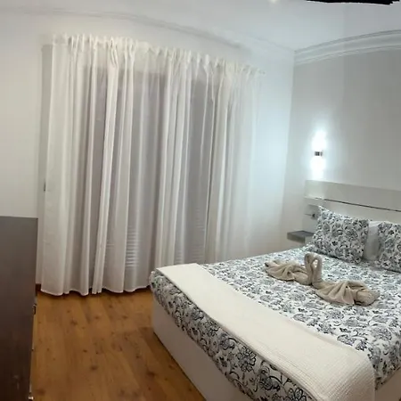 Vila Linda *
