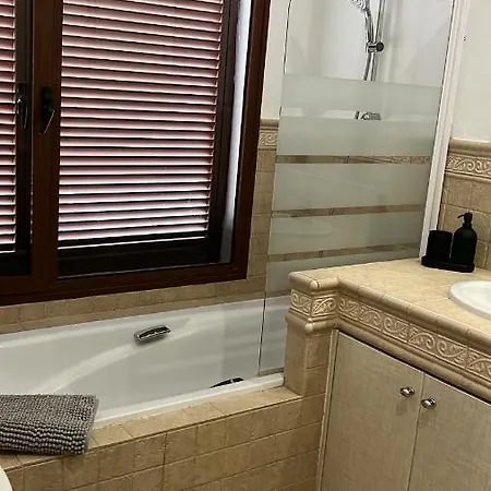 Linda Πλάγια Μπλάνκα