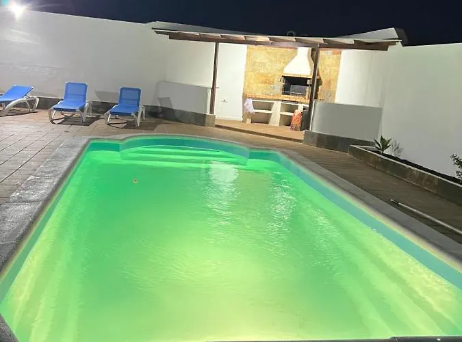 Linda * Playa Blanca (Lanzarote)